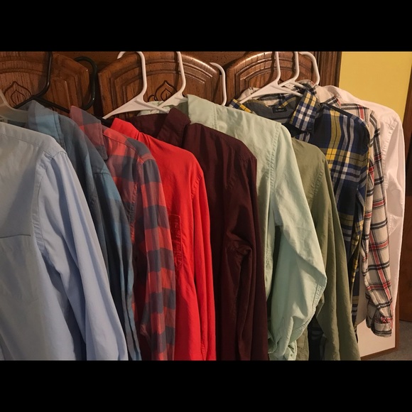 American Eagle Outfitters Shirts Mens Xsmall And Small Button Ups